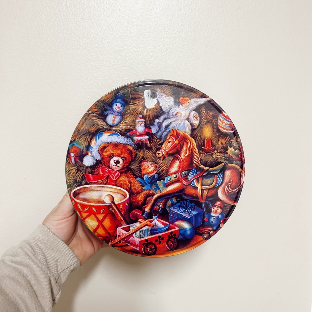 Vintage Cookie Tin